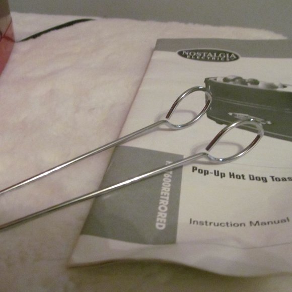 Nostalgia Hot Dog Toaster - Picture 11 of 11